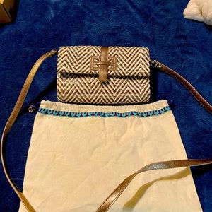 Beautiful small Tory Burch crossbody for any occasion